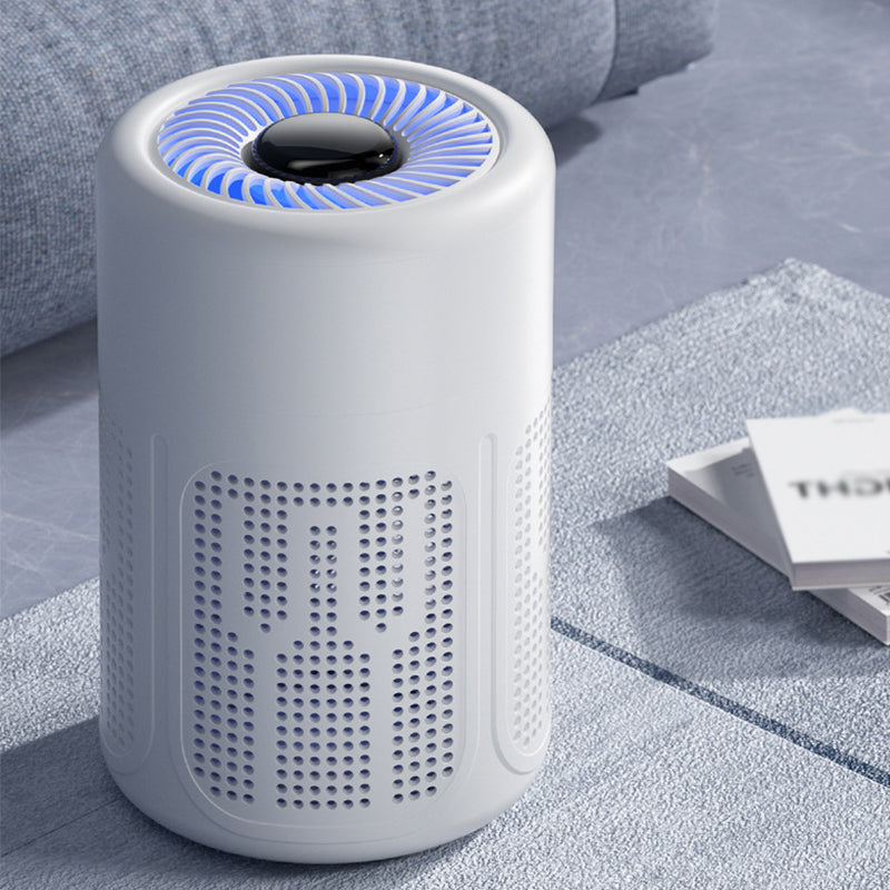 Purificador de ar compacto pousado no chão de uma sala moderna